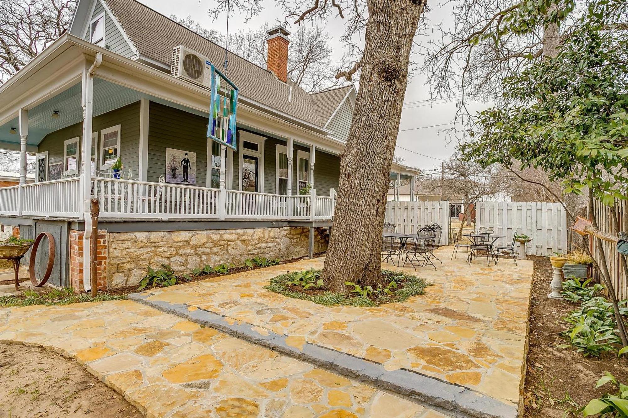 The Gallery House Boutique Hotel Stephenville Exterior foto